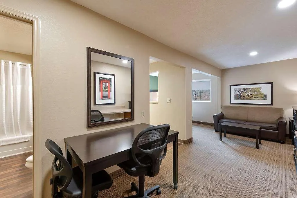 Extended Stay America Select Suites - Charlotte - Tyvola Rd - Executive Park Hotel