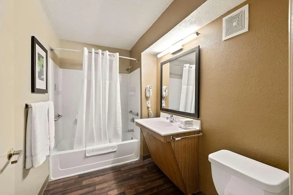 Extended Stay America Select Suites - Charlotte - Tyvola Rd - Executive Park 2*,  United States