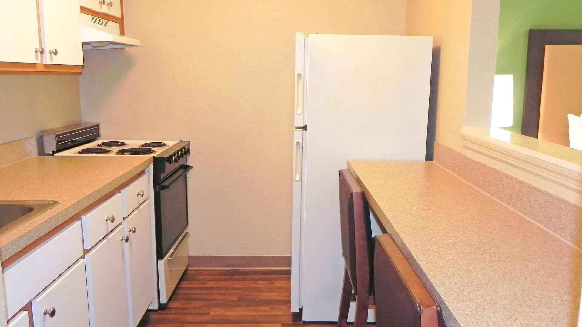 Extended Stay America Select Suites - Charlotte - Tyvola Rd - Executive Park Hotel