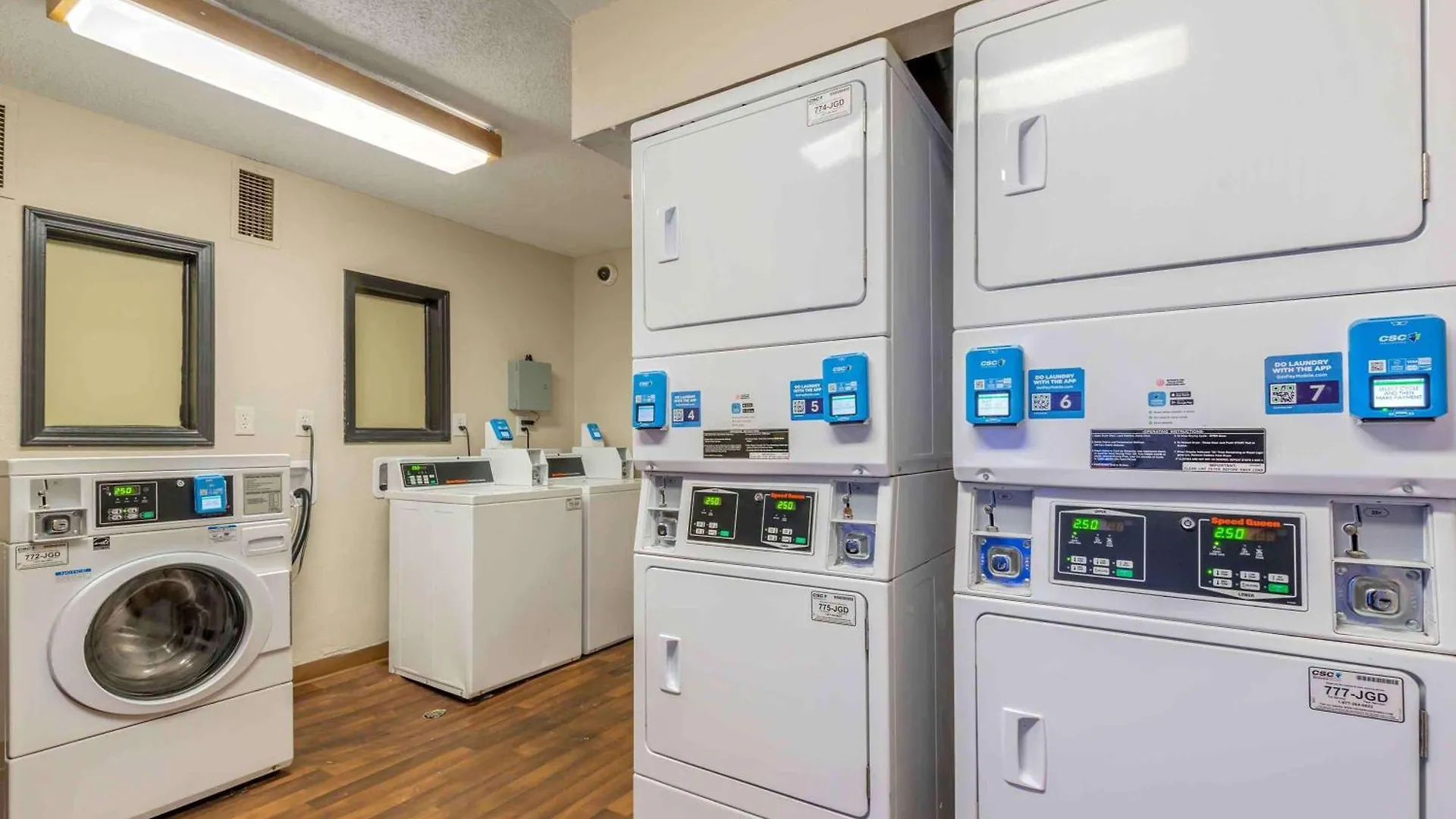 Extended Stay America Select Suites - Charlotte - Tyvola Rd - Executive Park Hotel
