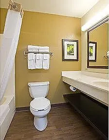 Extended Stay America Select Suites - Charlotte - Tyvola Rd - Executive Park Hotel